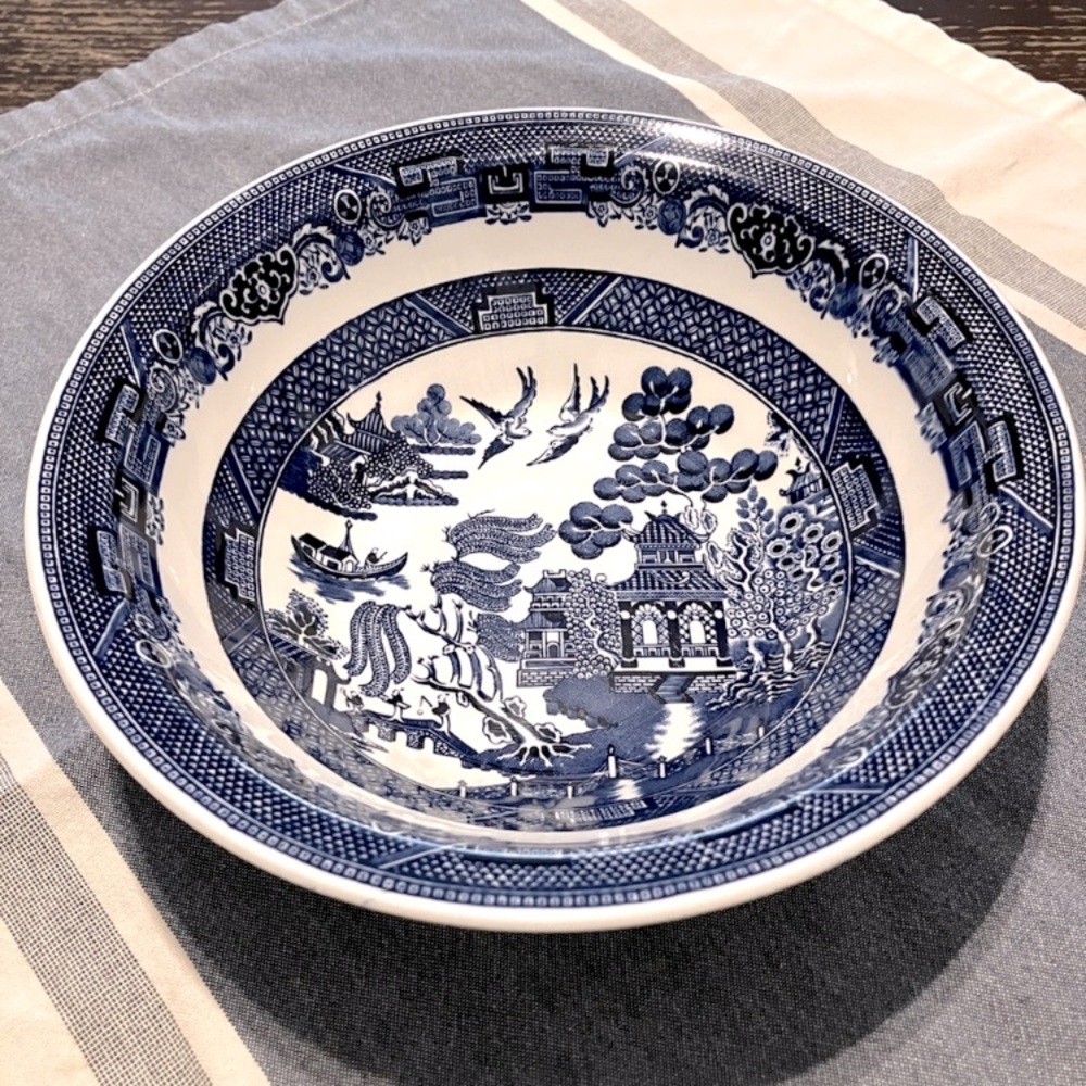 RARE William Blue by Johnson Bros England 8” Round Vegetable Bowl